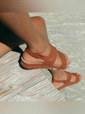 Reef Women’s Water Vista Sandal - Size 9